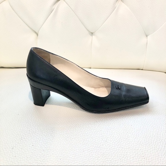 Chanel Heels - Picture 5 of 10